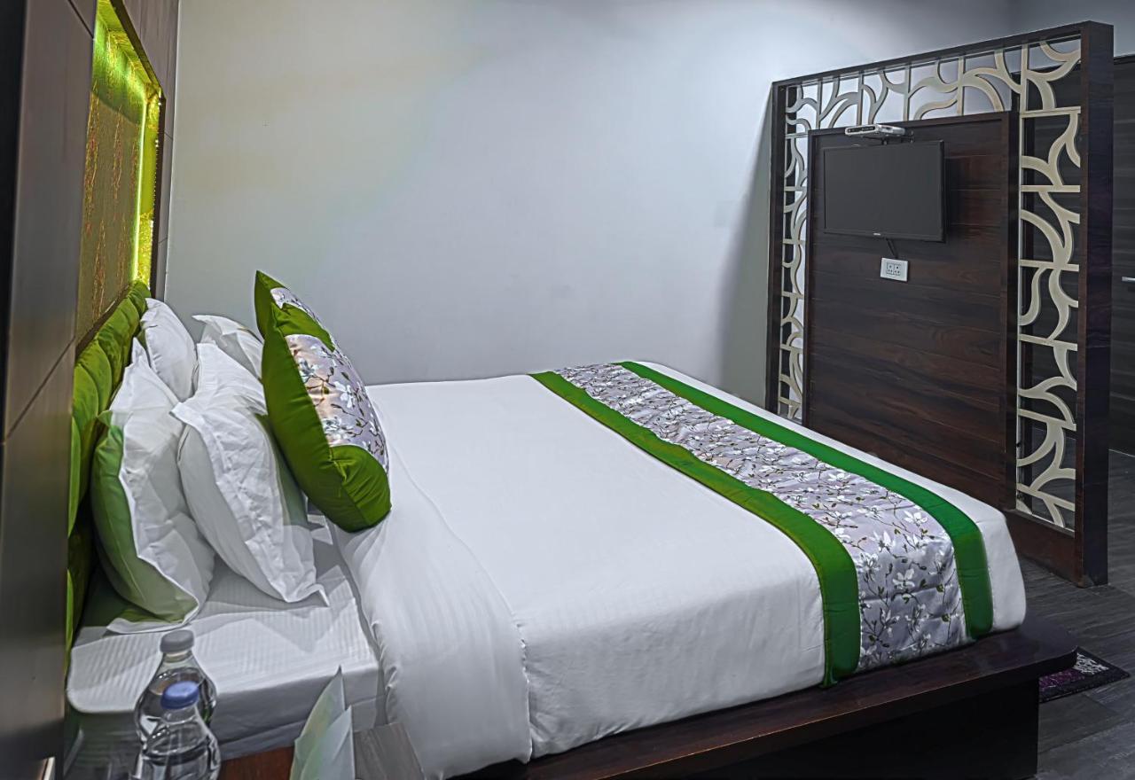 Hotel Royals Grand Galaxy Amritsar Extérieur photo