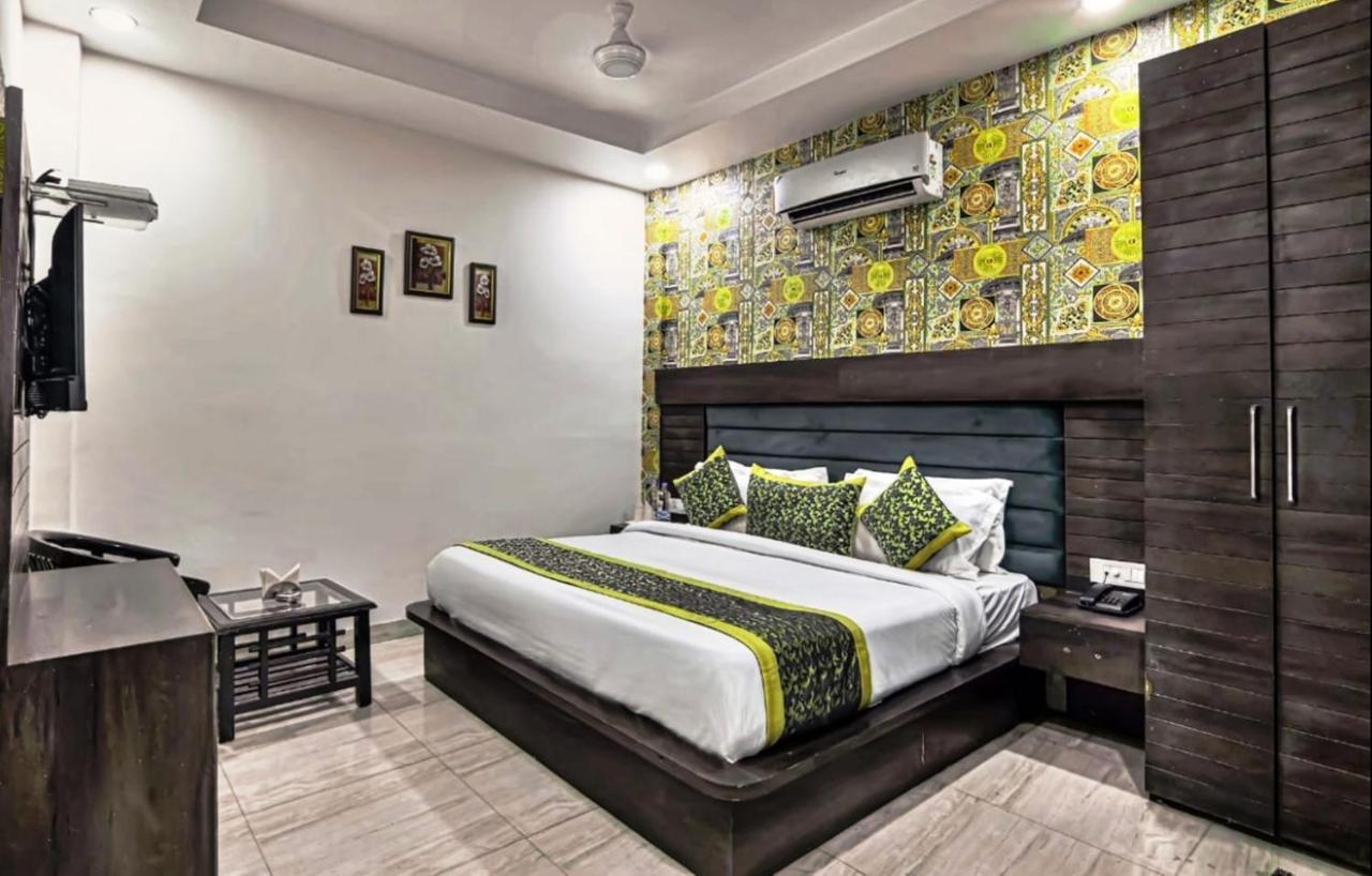 Hotel Royals Grand Galaxy Amritsar Extérieur photo